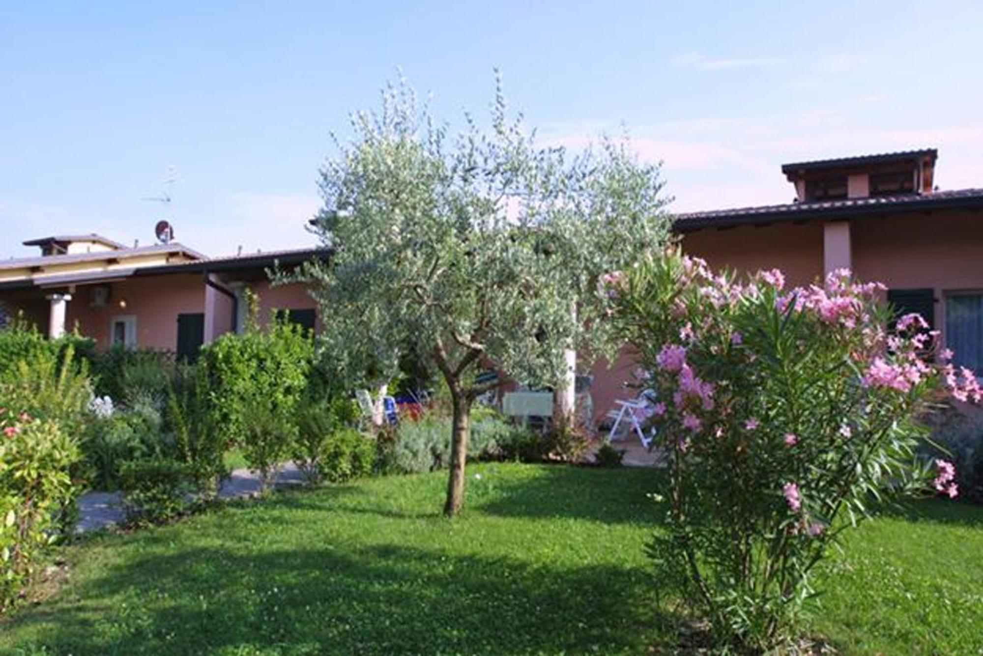 Camping Wien Peschiera del Garda Exterior photo
